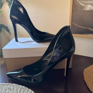 Jessica Simpson Black Patent Leather Haneh Pump